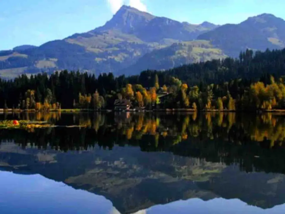 Ce vizitezi la Sovata: Lacul Ursu, Drumul Sării, mocănița și pârtia