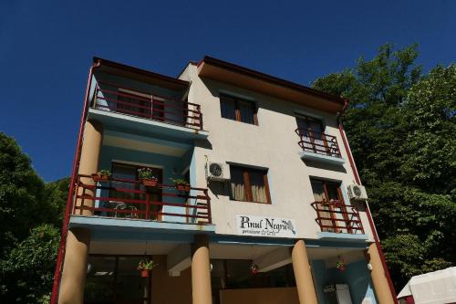 Listing cover image