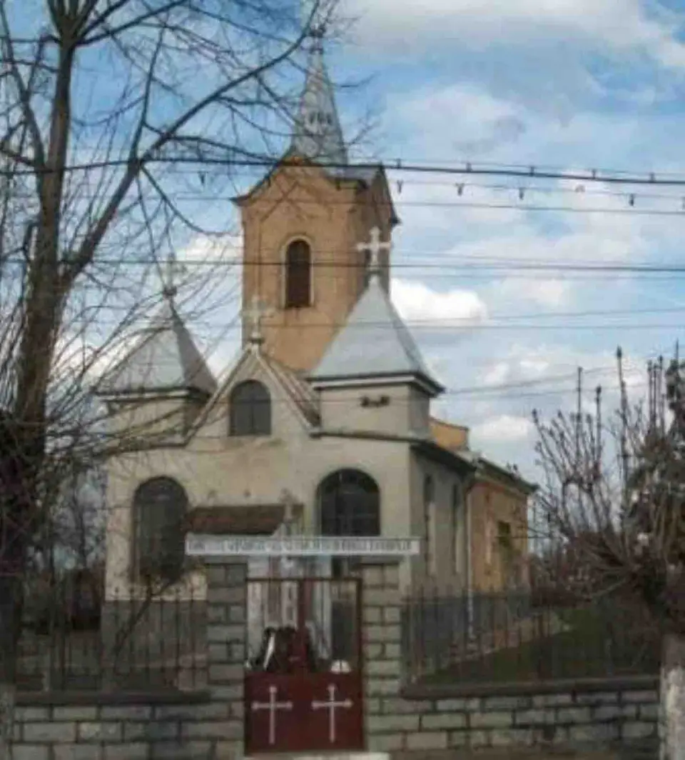 Foto: arhiva site-ului Biserica Ortodoxă Rontău, fotografia 4
