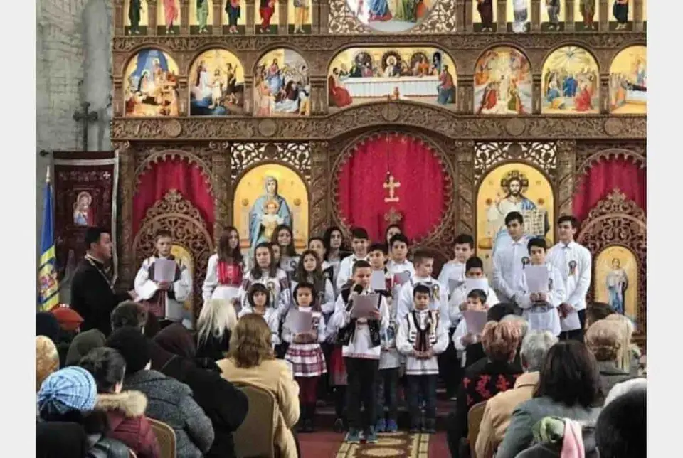 Foto: arhiva site-ului Biserica Ortodoxă Rontău, fotografia 1